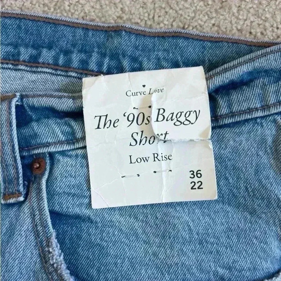New with tag abercrombie and Fitch the 90s baggy short low rise jean shorts - Picture 6 of 7